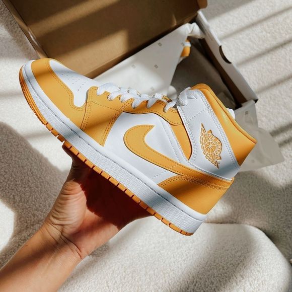Air Jordan 1 Mid SE Men Nike air Jordan mid